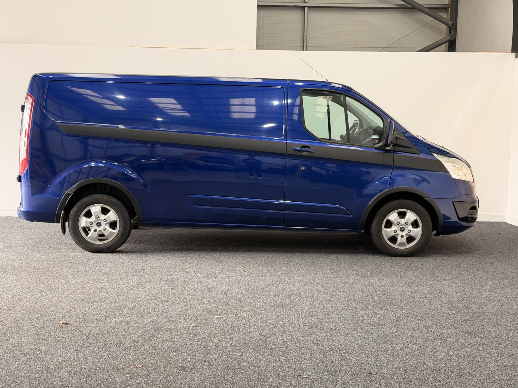 Ford Transit Custom 2.0 TDCi 290 Limited Panel Van 5dr Diesel Manual L1 H1 (171 g/km, 168 bhp)
