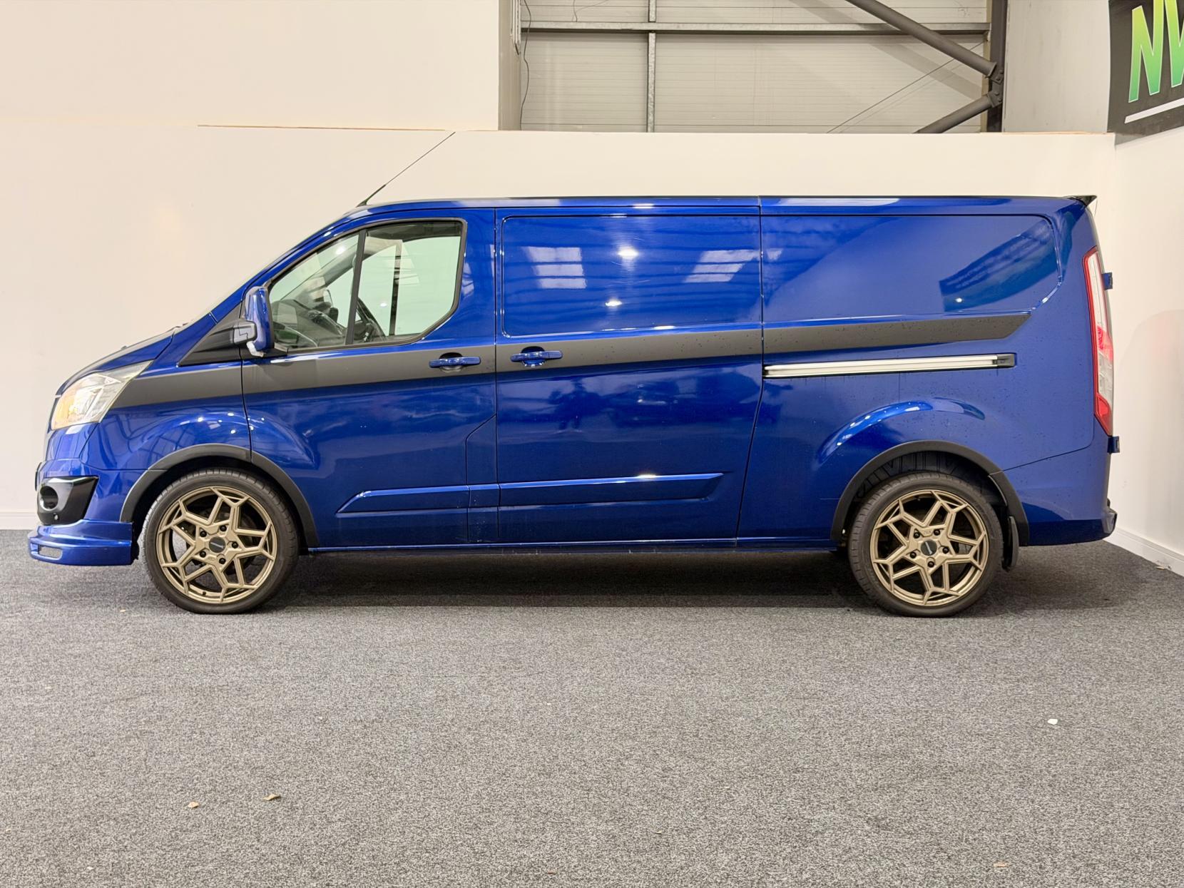 Ford Transit Custom 2.0 TDCi 290 Limited Panel Van 5dr Diesel Manual L1 H1 (171 g/km, 168 bhp)