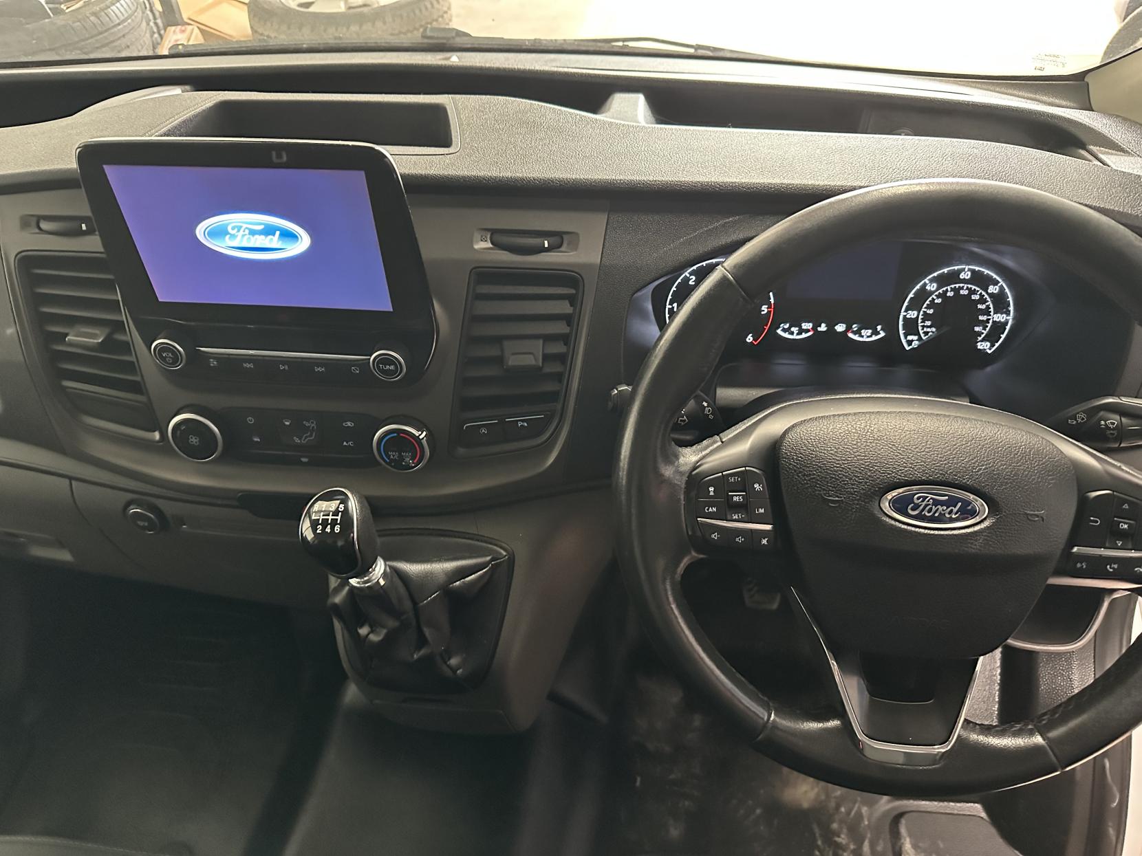 Ford Transit Custom Camper Van Motorhome 2.0 Transit Custom Camper Van