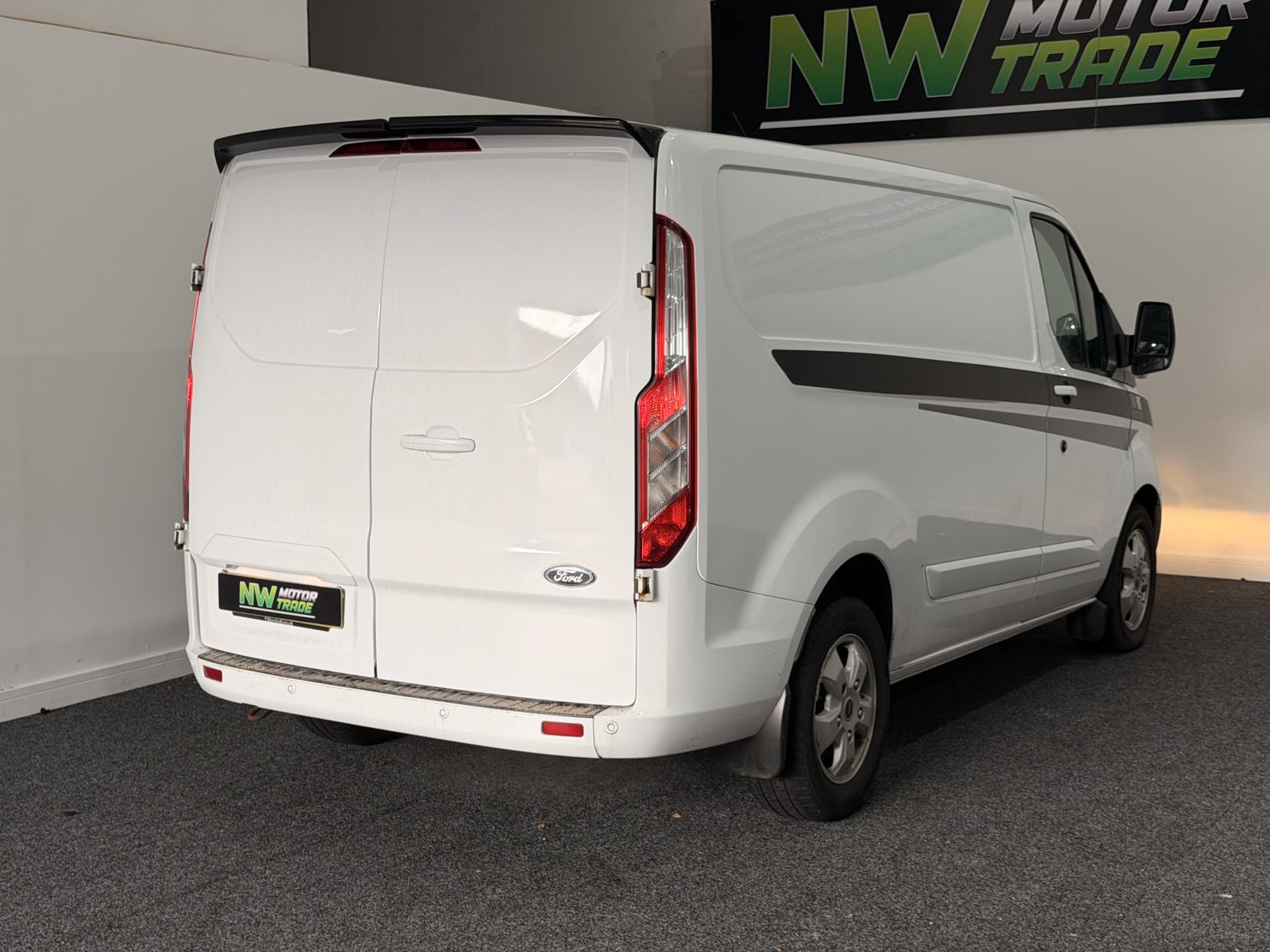Ford Transit Custom 2.0 TDCi 290 Limited Panel Van 5dr Diesel Automatic L1 H1 (157 g/km, 128 bhp)
