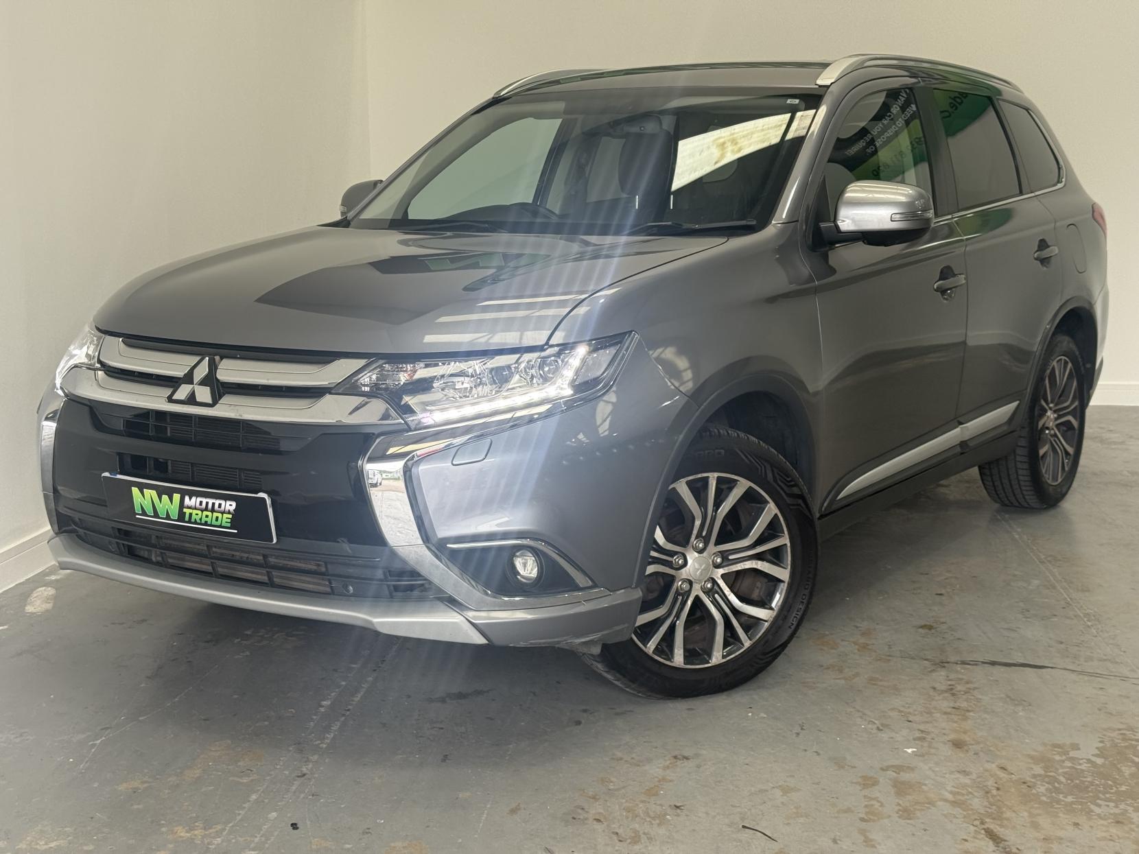 Mitsubishi Outlander 2.2 DI-D 4 SUV 5dr Diesel Auto 4WD Euro 6 (147 ps)