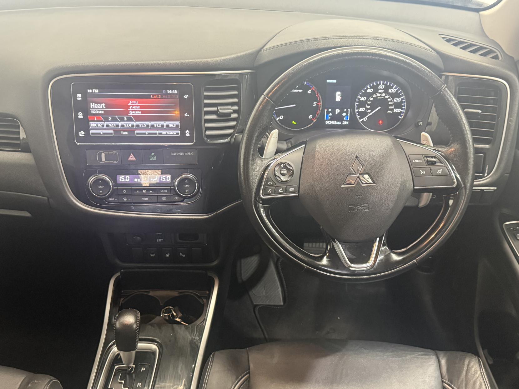 Mitsubishi Outlander 2.2 DI-D 4 SUV 5dr Diesel Auto 4WD Euro 6 (147 ps)