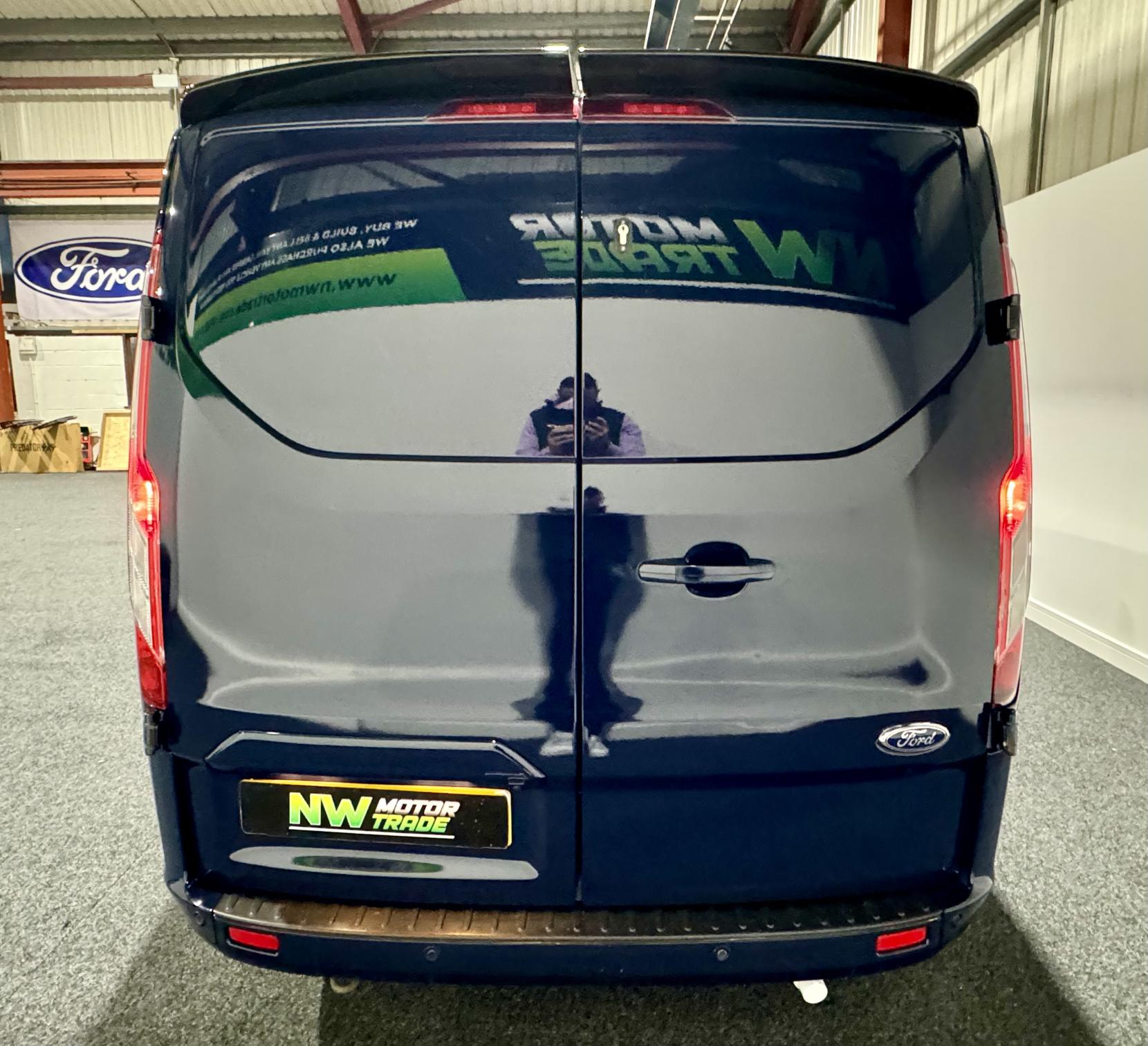 Ford Transit Custom Camper Van Motorhome Euro 6 ULEZ Camper Van Transit Custom 2.0 Conversion