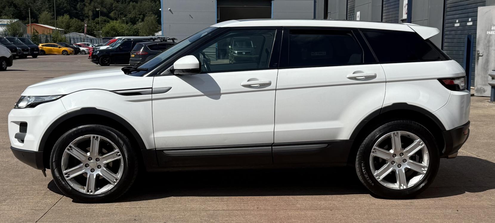 Land Rover Range Rover Evoque 2.2 SD4 Pure Tech SUV 5dr Diesel Manual 4WD Euro 5 (s/s) (190 ps)