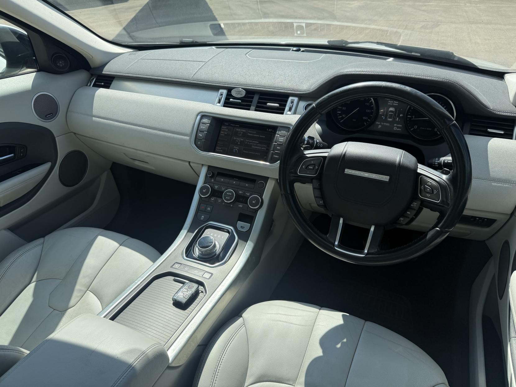 Land Rover Range Rover Evoque 2.2 SD4 Pure Tech SUV 5dr Diesel Manual 4WD Euro 5 (s/s) (190 ps)