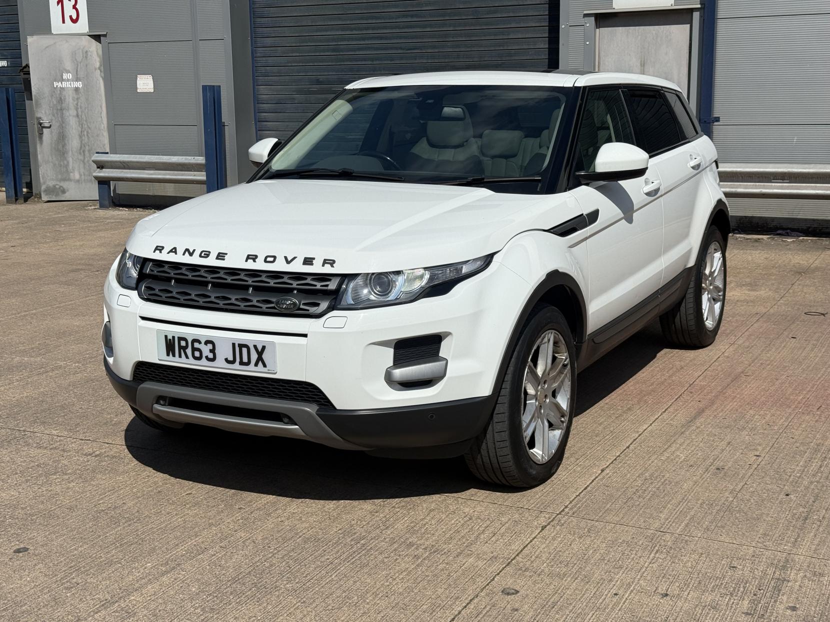 Land Rover Range Rover Evoque 2.2 SD4 Pure Tech SUV 5dr Diesel Manual 4WD Euro 5 (s/s) (190 ps)