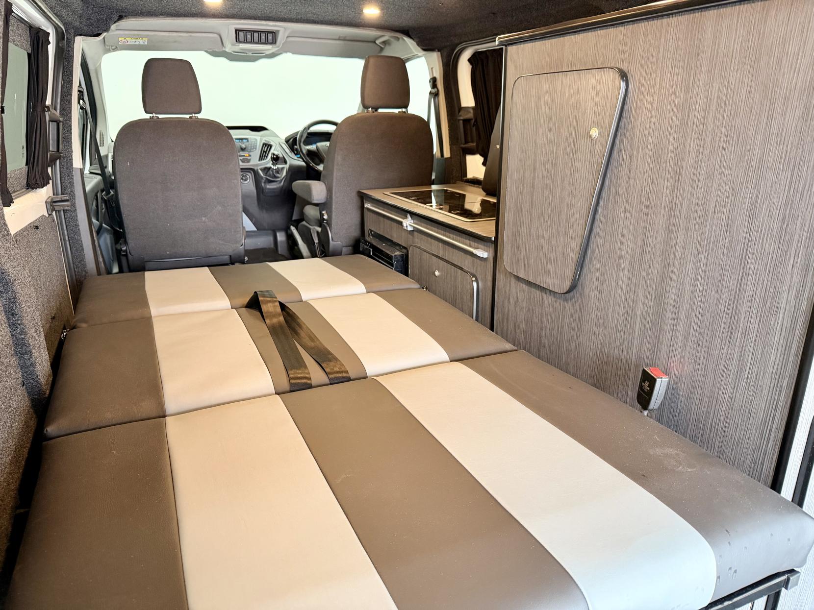 Ford Transit Custom Camper Van Motorhome 2.2 Camper Van Motorhome Twin Sliding Door