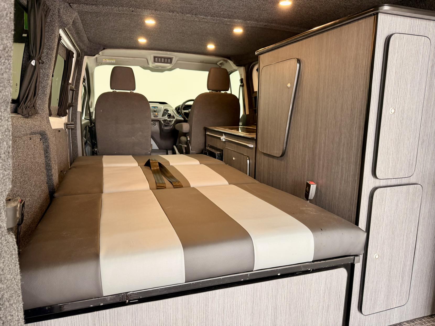 Ford Transit Custom Camper Van Motorhome 2.2 Camper Van Motorhome Twin Sliding Door