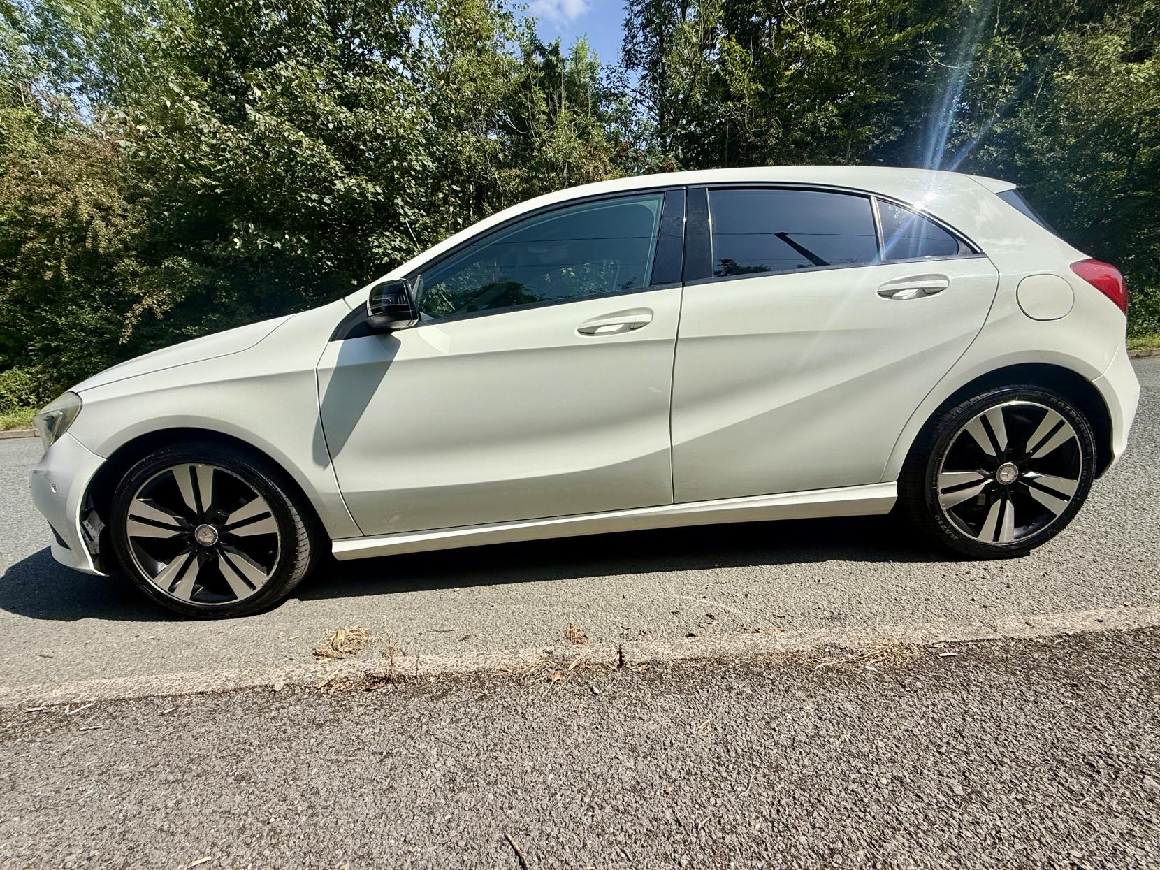 Mercedes-Benz A Class 1.5 A180 CDI Sport Hatchback 5dr Diesel 7G-DCT Euro 5 (s/s) (109 ps)