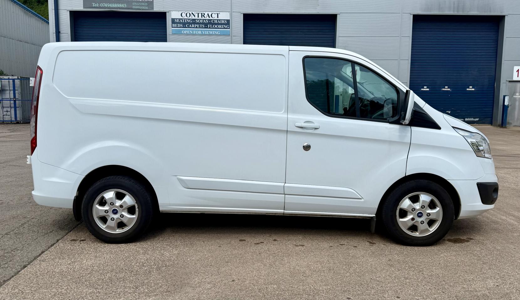 Ford Transit Custom 2.0 TDCi 270 Limited Panel Van 5dr Diesel Manual L1 H1 (163 g/km, 128 bhp)