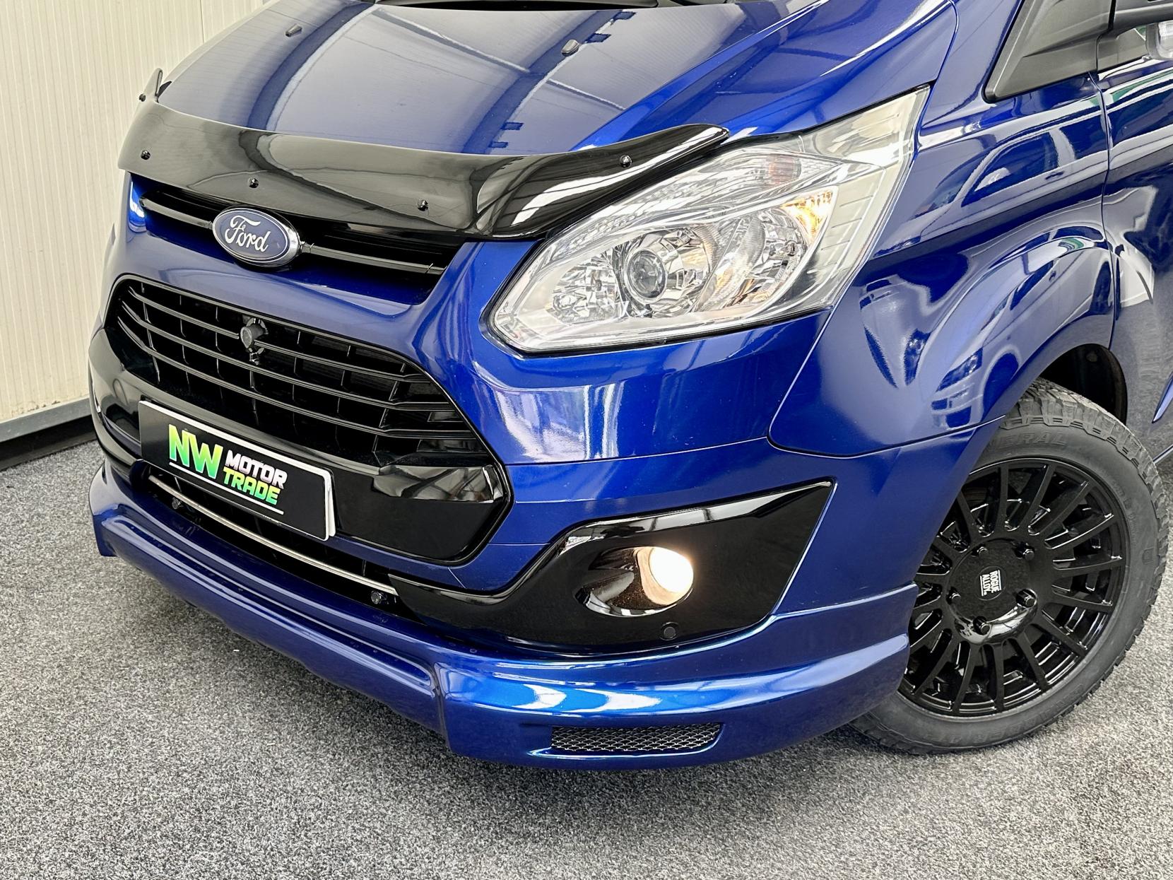Ford Transit Custom Camper Van Motorhome Euro 6 ULEZ 2.0 TDCi 290 Limited Camper Van Diesel Manual L2 LWB (170 bhp)