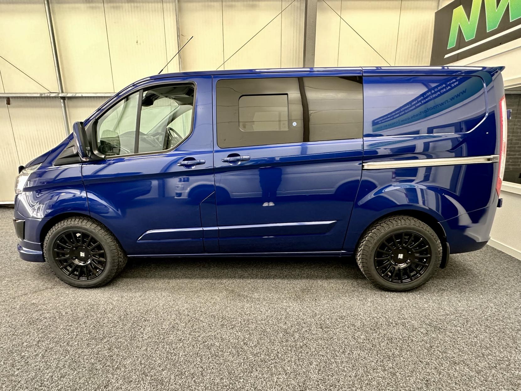 Ford Transit Custom Camper Van Motorhome Euro 6 ULEZ 2.0 TDCi 290 Limited Camper Van Diesel Manual L2 LWB (170 bhp)
