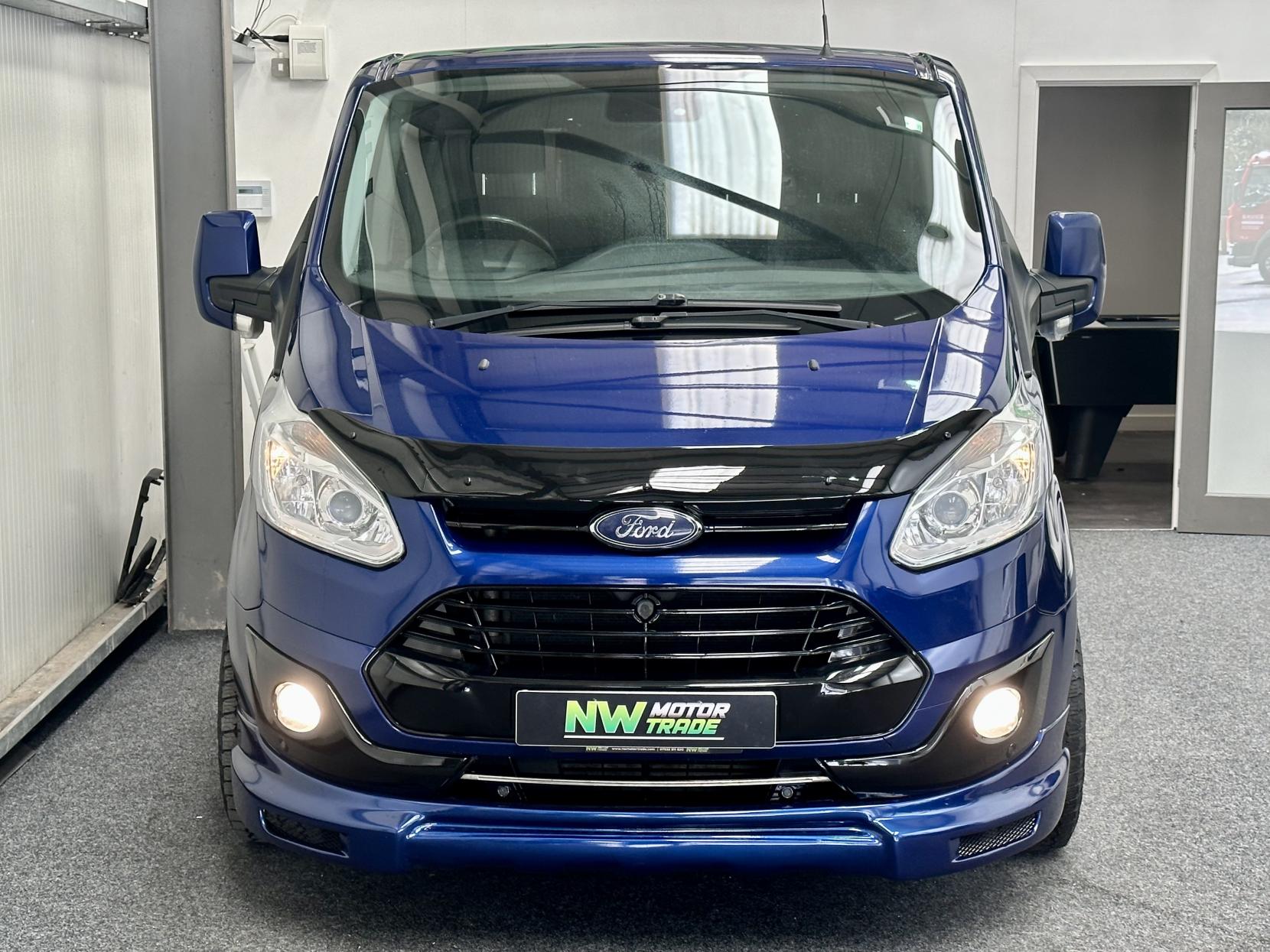 Ford Transit Custom Camper Van Motorhome Euro 6 ULEZ 2.0 TDCi 290 Limited Camper Van Diesel Manual L2 LWB (170 bhp)