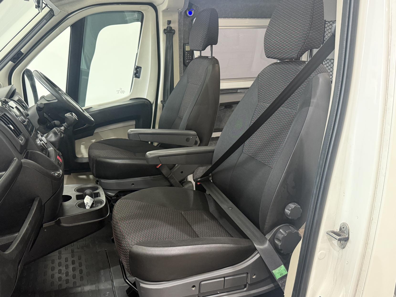 Peugeot Boxer Camper Converted Motorhome 2.2 BlueHDi 335 Professional Camper Van Motorhome Diesel Manual L3 H2 Euro 6 (s/s) (140 ps)