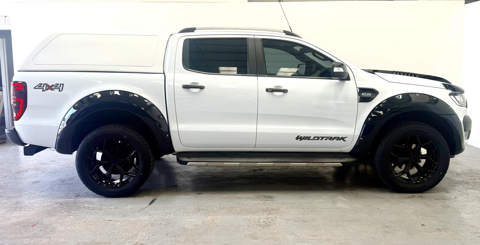 Ford Ranger 3.2 TDCi Wildtrak Pickup Double Cab 4dr Diesel Auto 4WD Euro 5 (200 ps)