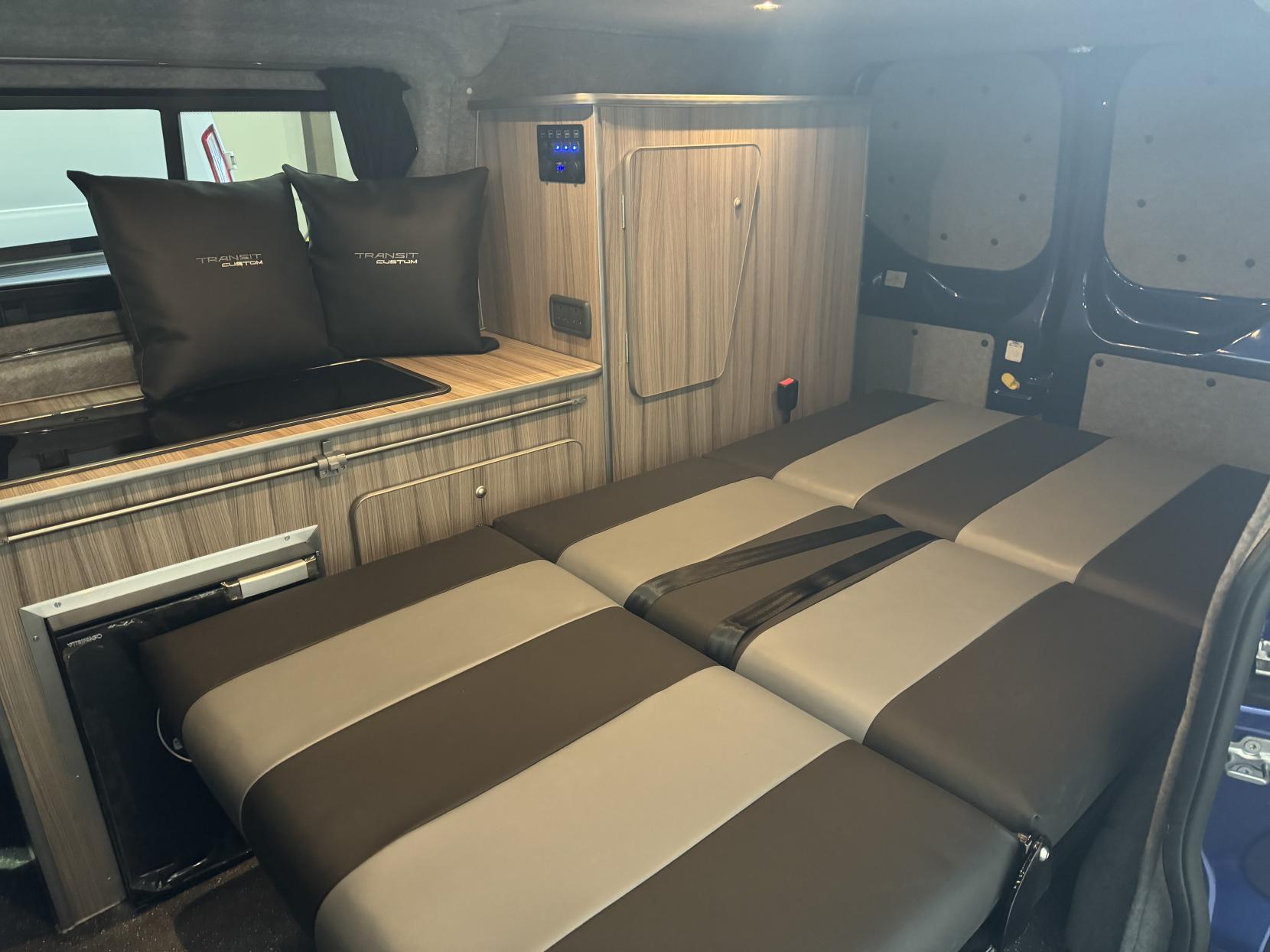 Ford Transit Custom Camper Van Motorhome 2.0 TDCi 270 Limited Camper Van Motorhome Converted Euro 6 ULEZ