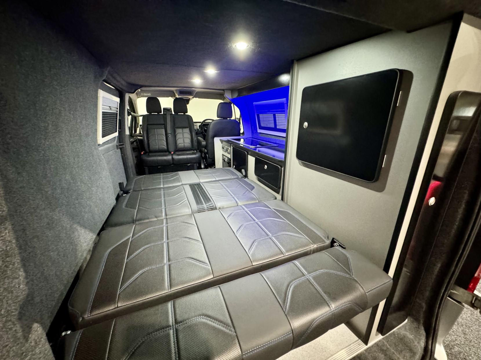 Ford Transit Custom Camper Van Motorhome 2.0 TDCi 290 Limited Camper Van Diesel Manual (157 g/km, 128 bhp)