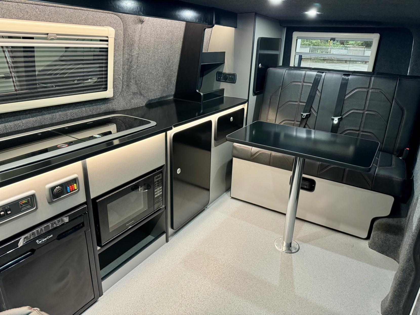 Ford Transit Custom Camper Van Motorhome LWB With Solar & Tailgate 2.2 LWB CAMPER VAN WITH TAILGATE AND AIR CON