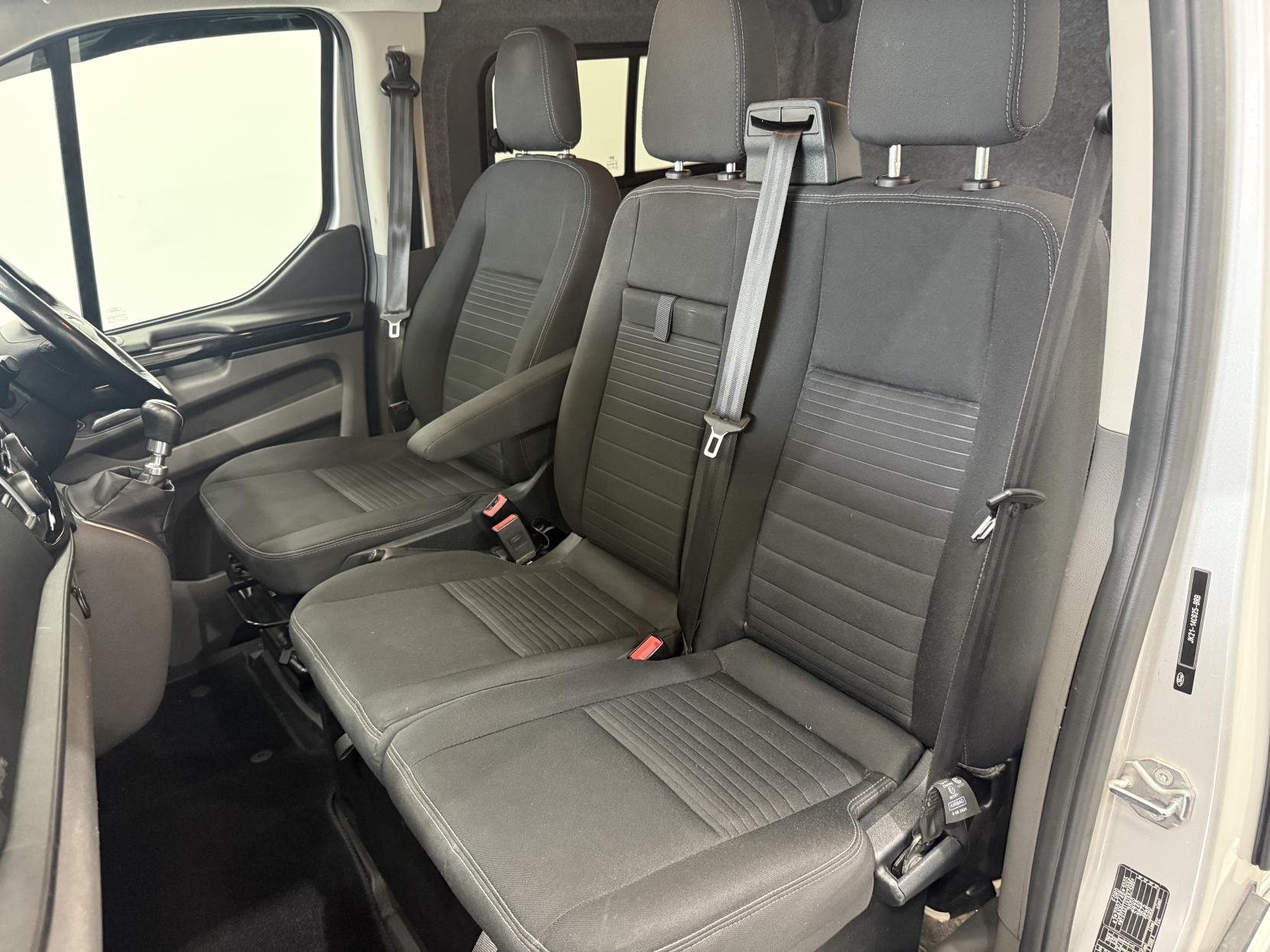 Ford Transit Custom 2.0 300 EcoBlue Limited Panel Van 5dr Diesel Manual L2 H1 Euro 6 (130 ps)