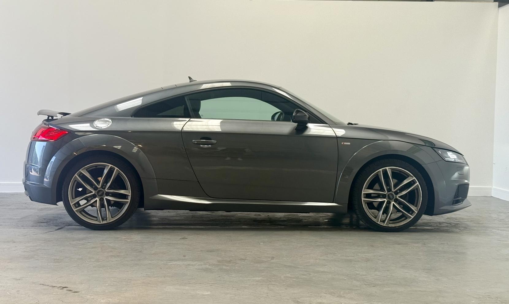 Audi TT 2.0 TDI Black Edition Coupe 3dr Diesel S Tronic quattro Euro 6 (s/s) (184 ps)