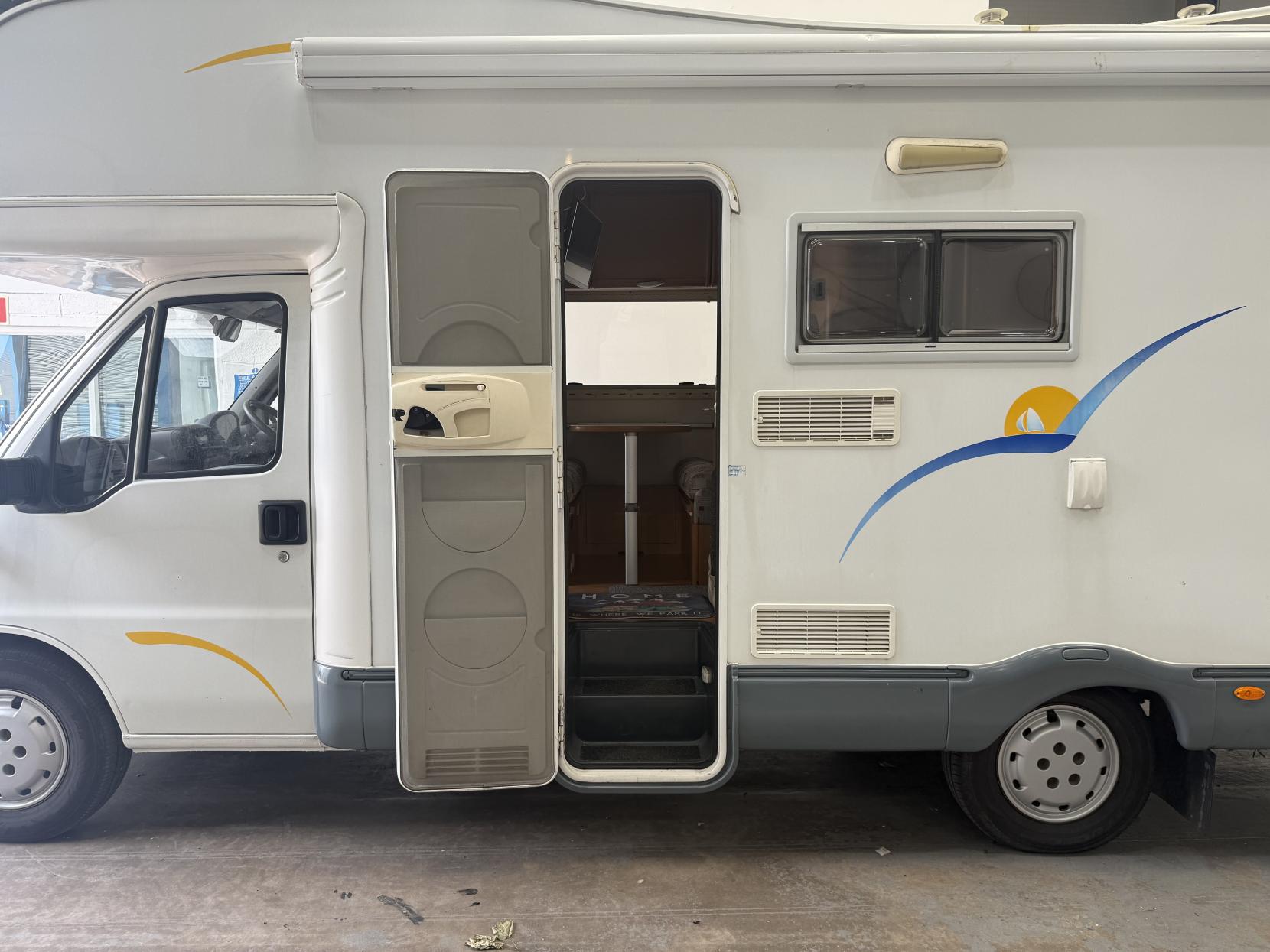 CI Motorhome JTD 128 MWB FIAT 6 BERTH MOTOR HOME