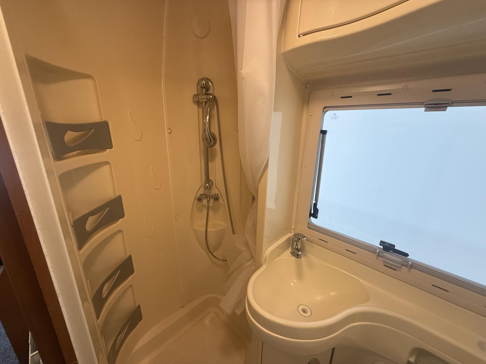 CI Motorhome JTD 128 MWB FIAT 6 BERTH MOTOR HOME